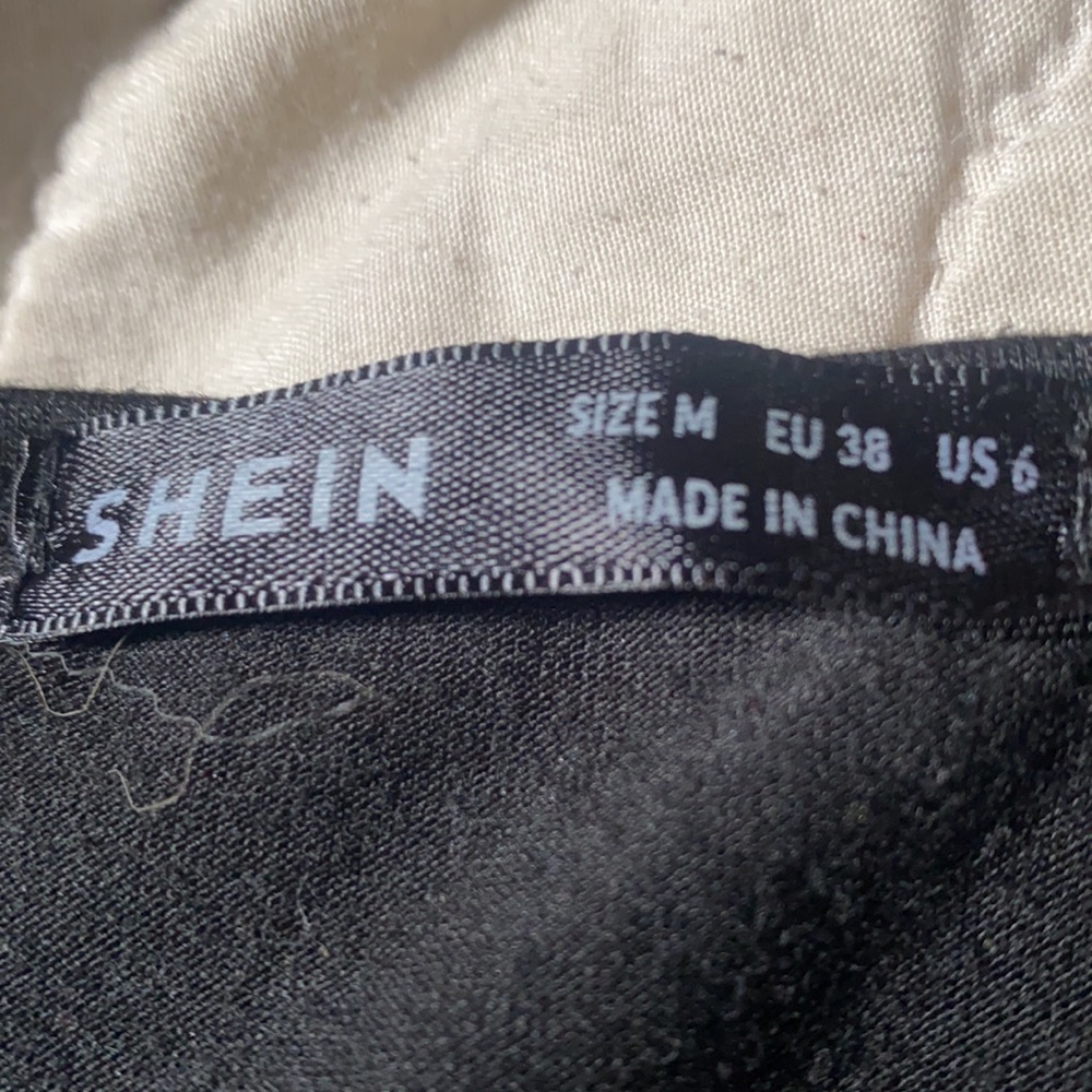 Skull shirt - Picture 2 of 2